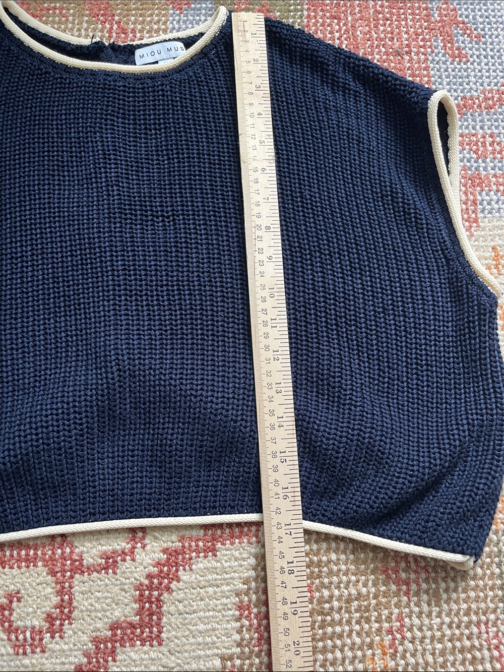Miou Muse Navy Blue Cropped Knit Sleeveless Top Size M Cream Trim - Picture 2 of 6